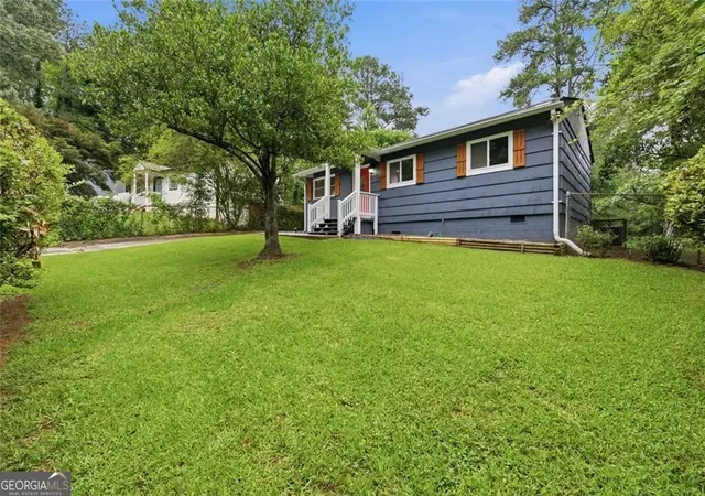 3rd image of 2396 Arno Ct, Atlanta, GA 30318 | MLS# 10787415