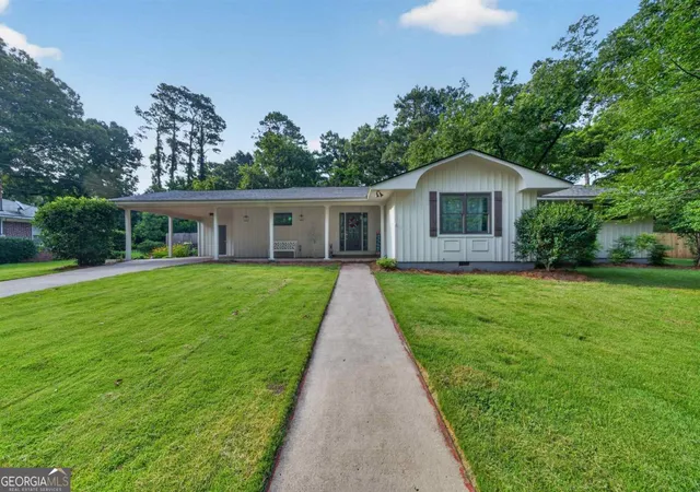 1st image of 111 Dogwood Ln, Eatonton, GA 31024 | MLS# 10805766