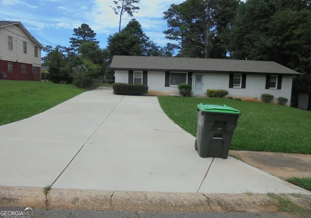 2nd image of 51 Overbrook Dr, Smyrna, GA 30082 | MLS# 10790224