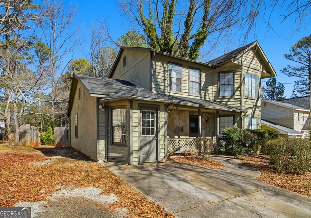 Photo 2 of Sale Pending at 5452 Forest Path Ct, Stone Mountain, GA 30088 | MLS# 10690367 | Listing updated on 2026-09-15