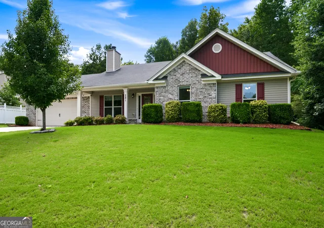 Photo 3 of Single family home for sale at 281 Petal Creek Ln, Jefferson, GA 30549 | MLS# 10806597 | Listing updated on 2026-09-30