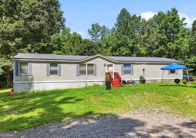 Photo 3 of Single family home for sale at 2161 Swan Brg Rd, Talking Rock, GA 30175 | MLS# 10817690 | Listing updated on 2026-08-16