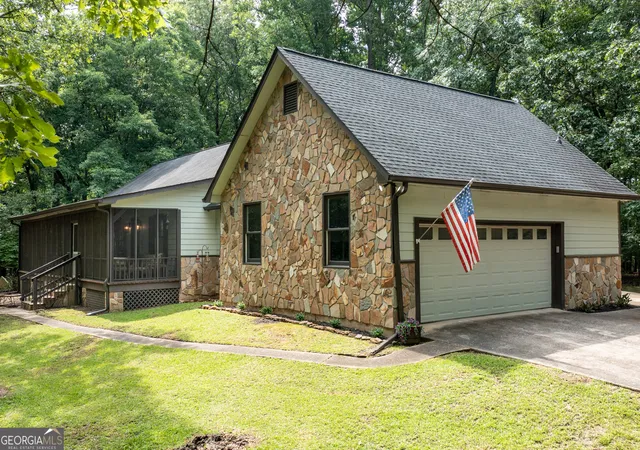 Photo 2 of Single family home for sale at 140 Scott Blvd, Tyrone, GA 30290 | MLS# 10784279 | Listing updated on 2026-09-02