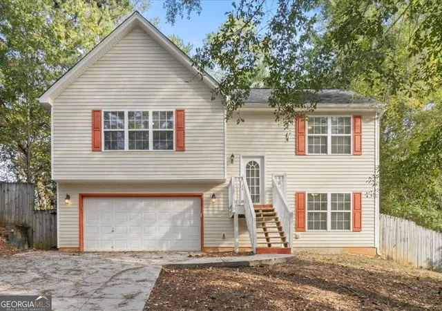 Photo 1 of Single family home for sale at 3336 Creekwood Dr, Rex, GA 30273 | MLS# 10881634 | Listing updated on 2026-10-30