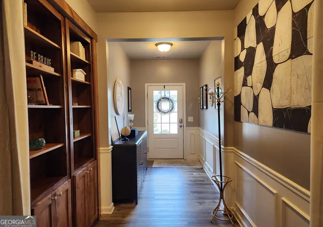 Photo 3 of Single family home for sale at 17 Cliffbriar Ter, Newnan, GA 30263 | MLS# 10836525 | Listing updated on 2026-09-14