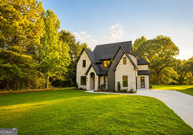 Photo 1 of Single family home for sale at 6220 Blackjack Rd, Flowery Branch, GA 30542 | MLS# 10817210 | Listing updated on 2026-08-18