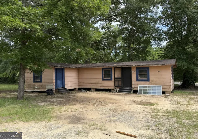 Photo 2 of Multi family home for sale at 1610 Academy Ave, Dublin, GA 31021 | MLS# 10787197 | Listing updated on 2026-07-30