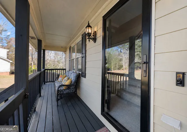 Photo 3 of Single family home for sale at 218 Johnson Dr, Braselton, GA 30517 | MLS# 10809827 | Listing updated on 2026-10-06