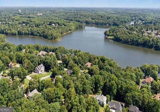 Homes for sale in Peachtree City, GA | 810 Southern Shore Dr, Peachtree City, GA 30269 | MLS# 10802652