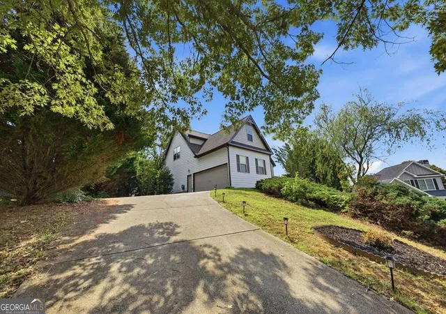 2nd image of 105 Arbor Hills Cir, Talking Rock, GA 30175 | MLS# 10799414