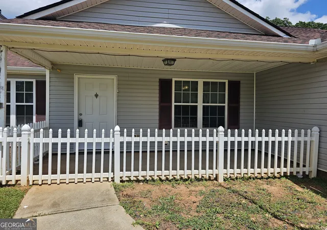 Homes for sale in Temple, GA | 121 Governor Ln, Temple, GA 30179 | MLS# 10795838