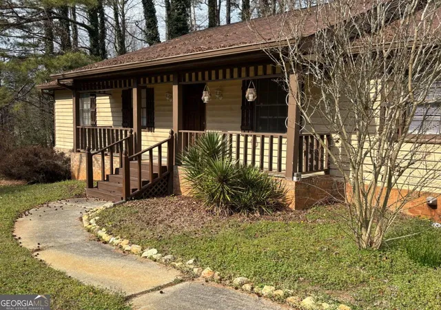 Homes for sale in Snellville, GA | 2781 Brackenwood Dr, Snellville, GA 30039 | MLS# 10778035