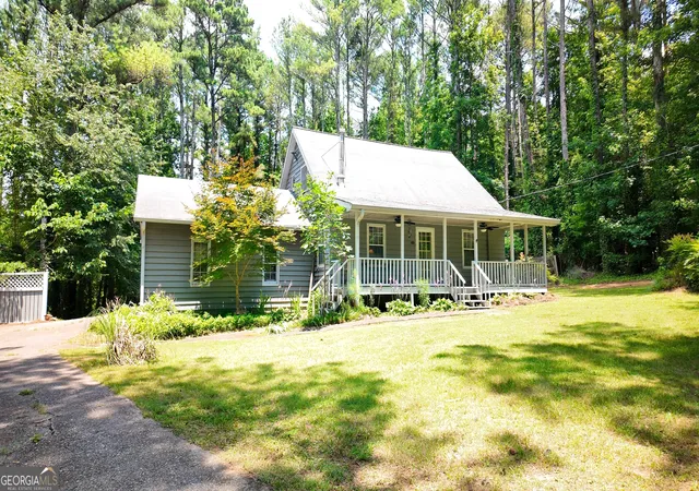 2nd image of 6178 Valley Stream Dr, Cumming, GA 30040 | MLS# 10801227