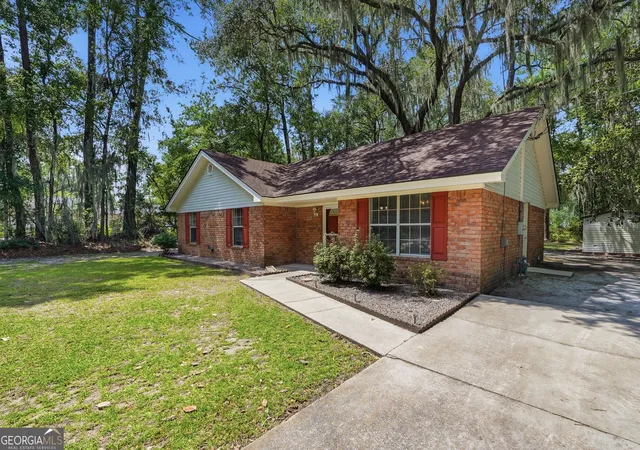 Photo 3 of Single family home for sale at 107 E Mills Ave, Hinesville, GA 31313 | MLS# 10803861 | Listing updated on 2026-09-19