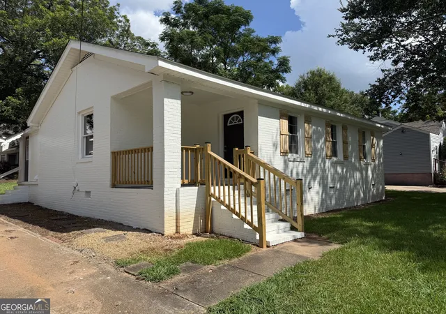 2nd image of 814 N Greenwood St, Lagrange, GA 30240 | MLS# 10808082