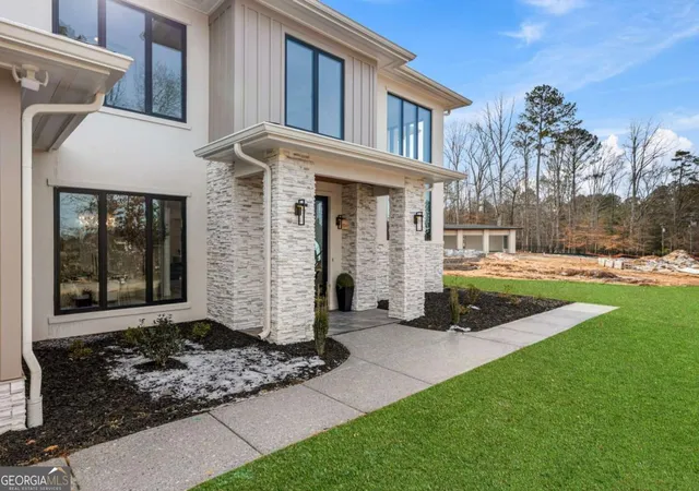2nd image of 4805 Moore Rd, Suwanee, GA 30024 | MLS# 10787738