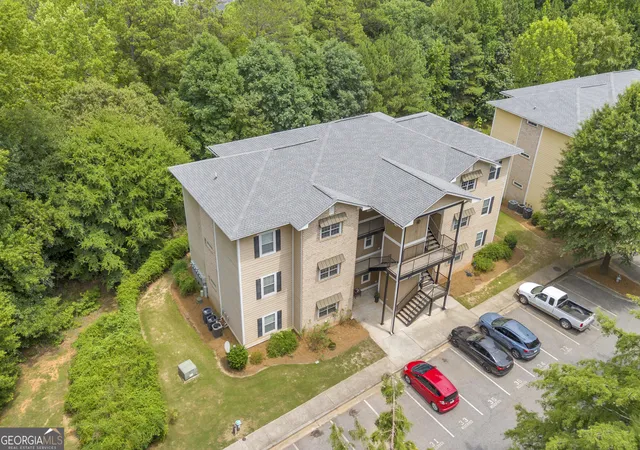 2nd image of 350 Wood Lake Dr #33, Athens, GA 30606 | MLS# 10804824