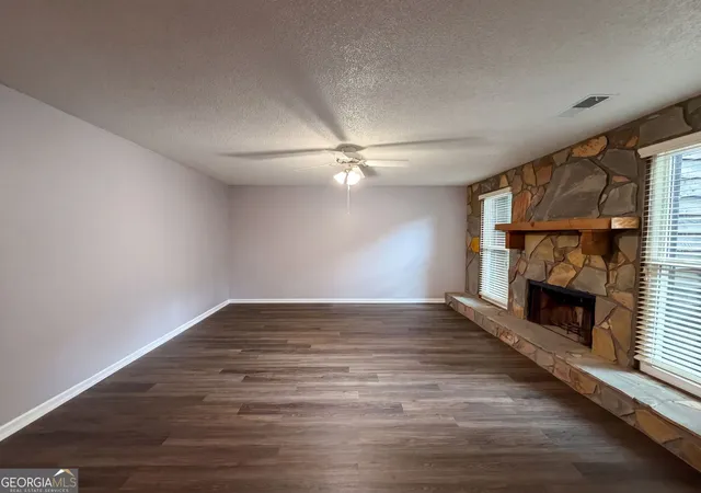 Photo 3 of Sale Pending at 282 Toweridge Dr Sw, Marietta, GA 30064 | MLS# 10821737 | Listing updated on 2026-09-16