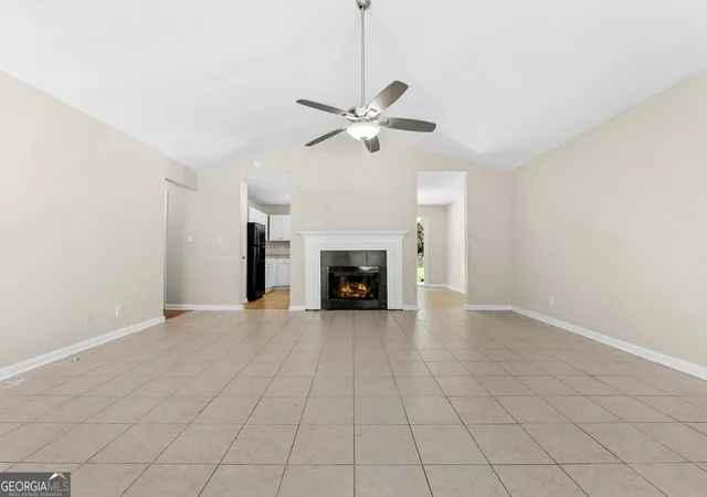 Photo 4 of Single family home for sale at 220 Splitwood Ln, Fairburn, GA 30213 | MLS# 10818381 | Listing updated on 2026-08-17