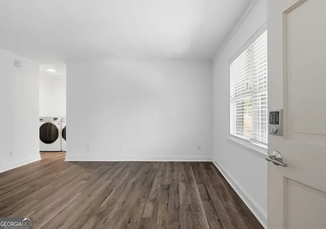 Listing Photo 5 - Condo for sale in building located at 3510 Roswell Rd Nw, Atlanta, GA 30305 - Unit #L-4