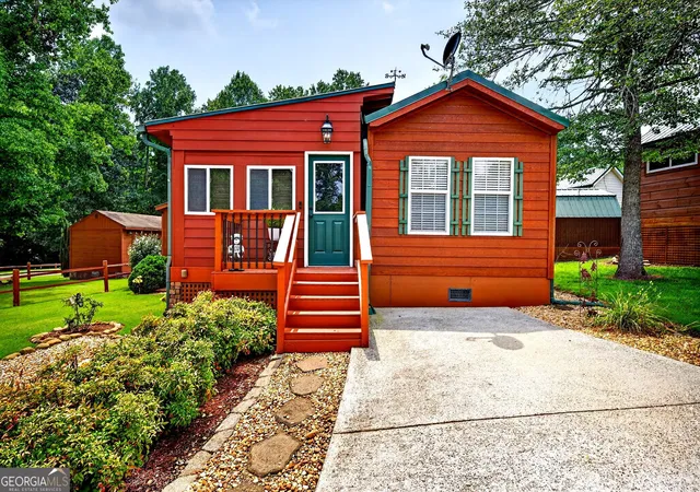 1st image of 19 Wapiti Ln, Cleveland, GA 30528 | MLS# 10817410