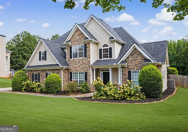 2nd image of 277 Silverbell Ln, Sharpsburg, GA 30277 | MLS# 10818713