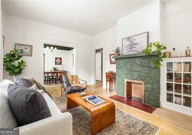 Photo 3 of Sale Pending at 1440 Hartford Ave SW, Atlanta, GA 30310 | MLS# 10836590 | Listing updated on 2026-09-14