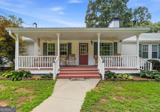 Photo 3 of Sale Pending at 3246 Old Jackson Rd, Locust Grove, GA 30248 | MLS# 10810147 | Listing updated on 2026-09-14