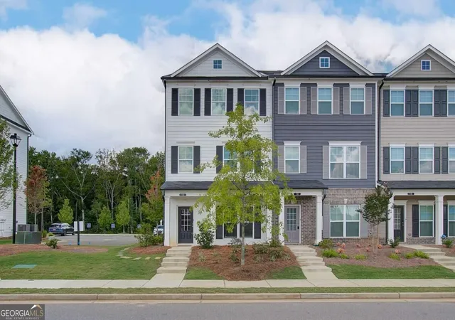 Townhouse for sale at 36 Nickel Dr #17, Newnan, GA 30265 | MLS# 10880378