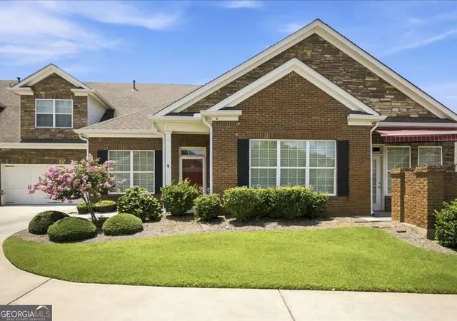 Listing Photo 2 - Condo for sale in building located at 601 Hvn Cir, Douglasville, GA 30135 - Unit #