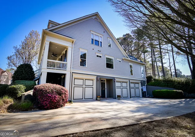Photo 3 of Single family home for sale at 6012 Golf View Xing, Locust Grove, GA 30248 | MLS# 10817917 | Listing updated on 2026-08-17