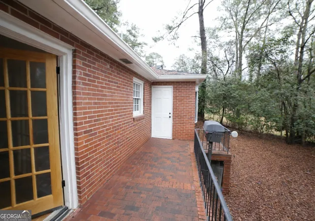Homes for sale in Macon, GA | 1825 Waverland Cir, Macon, GA 31211 | MLS# 10674418