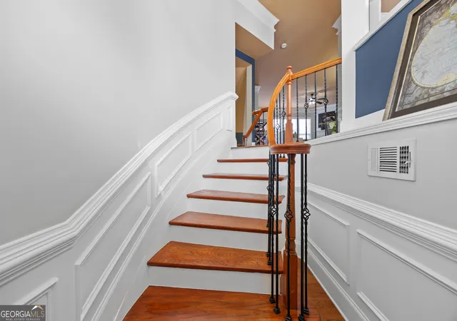 Photo 3 of Townhouse for sale at 2871 Overlook Way, Atlanta, GA 30324 | MLS# 10700712 | Listing updated on 2026-04-14