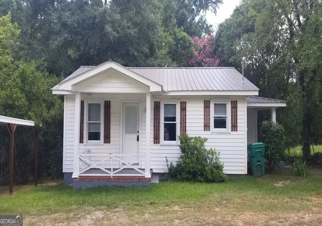 Homes for sale in Milledgeville, GA | 121 Pine Ave Se, Milledgeville, GA 31061 | MLS# 10774911