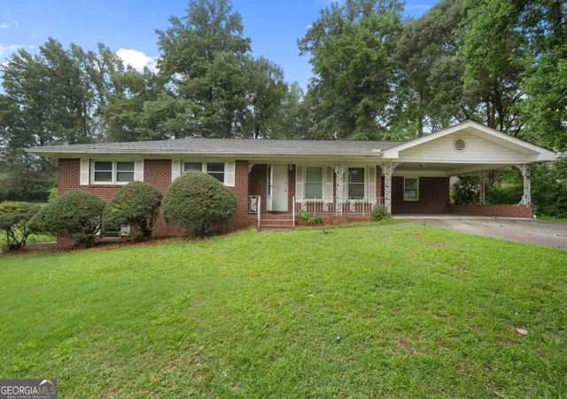 Homes for sale in Lithia Springs, GA | 3849 Yates Dr, Lithia Springs, GA 30122 | MLS# 10787940