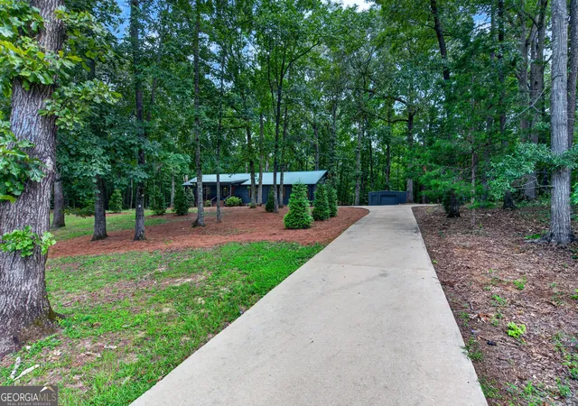 2nd image of 250 Holliday Rd, Lagrange, GA 30240 | MLS# 10814321