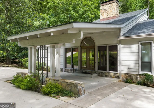Photo 3 of Sale Pending at 110 River Landing, Sandy Springs, GA 30350 | MLS# 10806489 | Listing updated on 2026-08-18