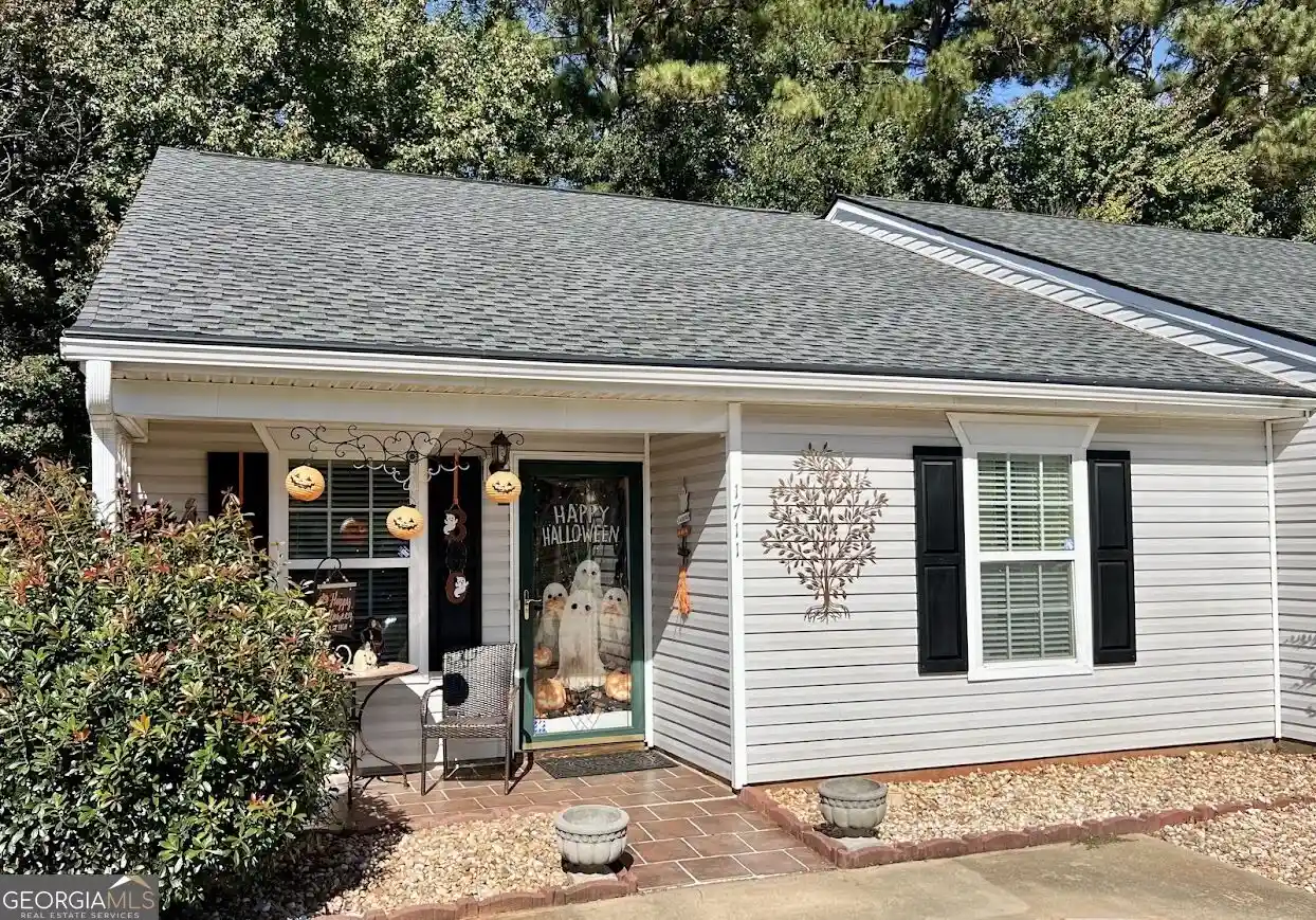 Photo 1 of Townhouse for sale at 1711 Summerwoods Ln, Griffin, GA 30224 | MLS# 10733739 | Listing updated on 2026-10-30