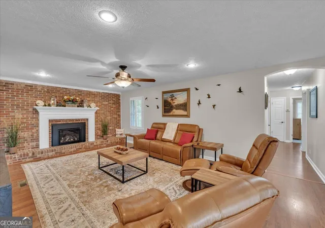 Photo 3 of Single family home for sale at 2685 Us Hwy 441 S, Irwinton, GA 31042 | MLS# 10829843 | Listing updated on 2026-09-12