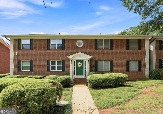 Photo 1 of Townhouse for sale at 4282 Roswell Rd Ne #E2, Atlanta, GA 30342 | MLS# 10821591 | Listing updated on 2026-08-21