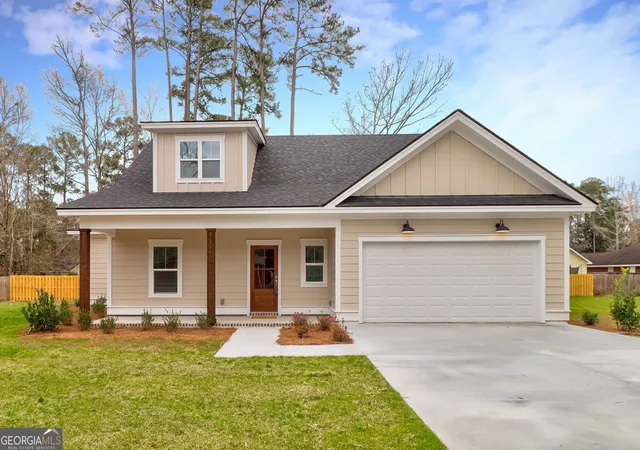 Photo 1 of Single family home for sale at 204 Pineland Dr, Rincon, GA 31326 | MLS# 10687619 | Listing updated on 2026-06-14