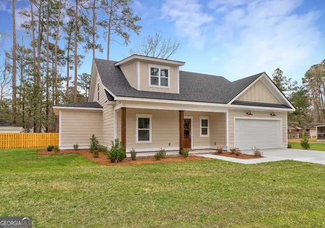 Photo 2 of Single family home for sale at 204 Pineland Dr, Rincon, GA 31326 | MLS# 10687619 | Listing updated on 2026-06-14
