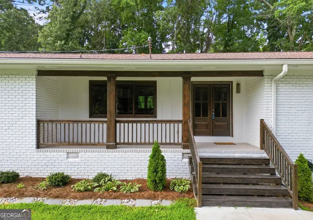 Photo 2 of Single family home for sale at 2618 Beechwood Dr, Marietta, GA 30062 | MLS# 10806672 | Listing updated on 2026-07-30
