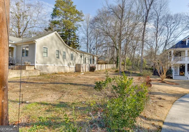 3rd image of 184 Olympic Pl, Decatur, GA 30030 | MLS# 10761280