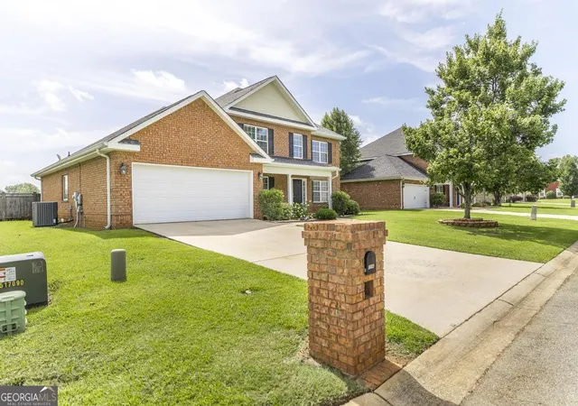 2nd image of 206 Staffordshire Ave, Warner Robins, GA 31088 | MLS# 10812093
