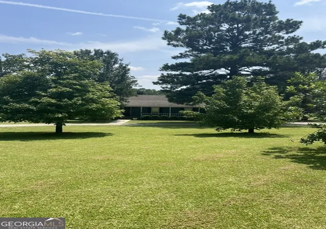 Photo 3 of Single family home for sale at 64 Lake Dr, Manchester, GA 31816 | MLS# 10817768 | Listing updated on 2026-09-24