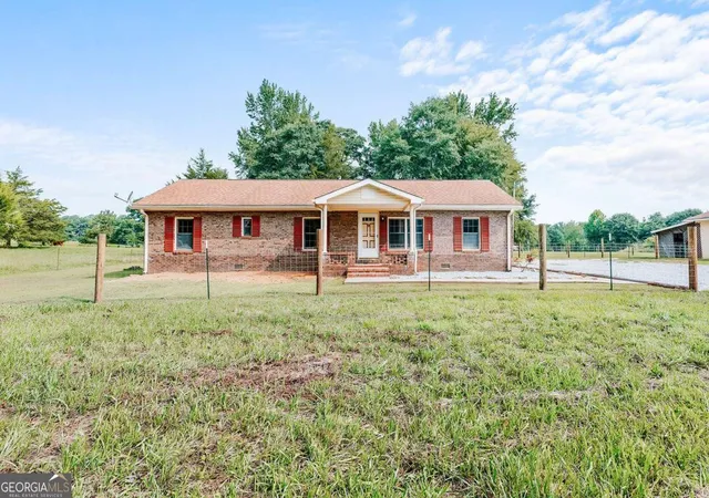 Photo 1 of Single family home for sale at 621 Elberton Rd, Lexington, GA 30648 | MLS# 10815018 | Listing updated on 2026-08-12