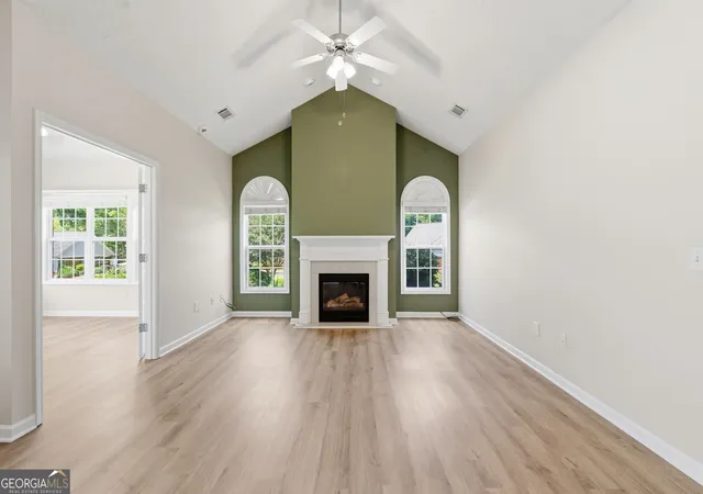 Listing Photo 4 - Condo for sale in building located at 4533 Caleb Xing, Powder Springs, GA 30127 - Unit #18