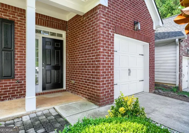 Photo 3 of Sale Pending at 222 Ranier Ct, Canton, GA 30114 | MLS# 10825843 | Listing updated on 2026-09-02
