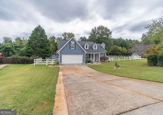 3rd image of 395 Flintlock Dr, Dacula, GA 30019 | MLS# 10799451